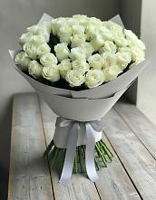 Букет 35 Белых роз в Алупке