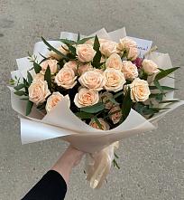 Букет Кремовые розы Латте в Алупке