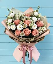 Букет цветов из:  Розы, Альстромерии и Лизиантусы в Алупке