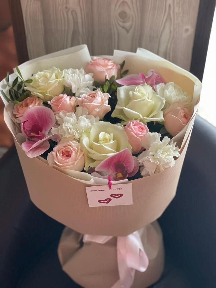 Букет цветов из: Орхидеи, Розы и Гвоздики в Алупке