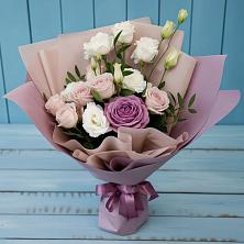 Букет цветов из:  Розы и Лизиантусы в Алупке