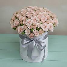 Цветочная композиция из Розы в шляпной коробке в Алупке