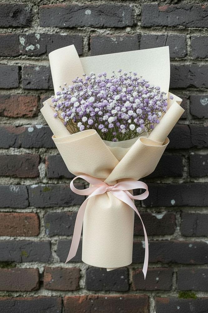 Букет цветов из: Гипсофила в Алупке