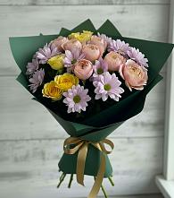Букет цветов из:  Хризантемы и Розы в Алупке