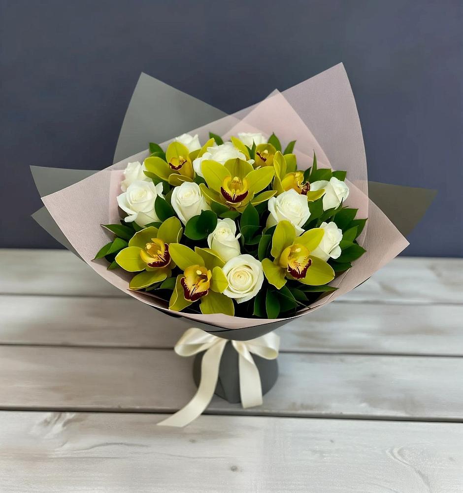 Букет цветов из: Орхидеи и Розы в Алупке