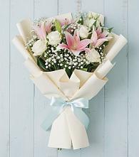 Букет цветов из:  Лилии в Алупке