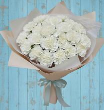 Букет цветов из:  Гвоздики в Алупке